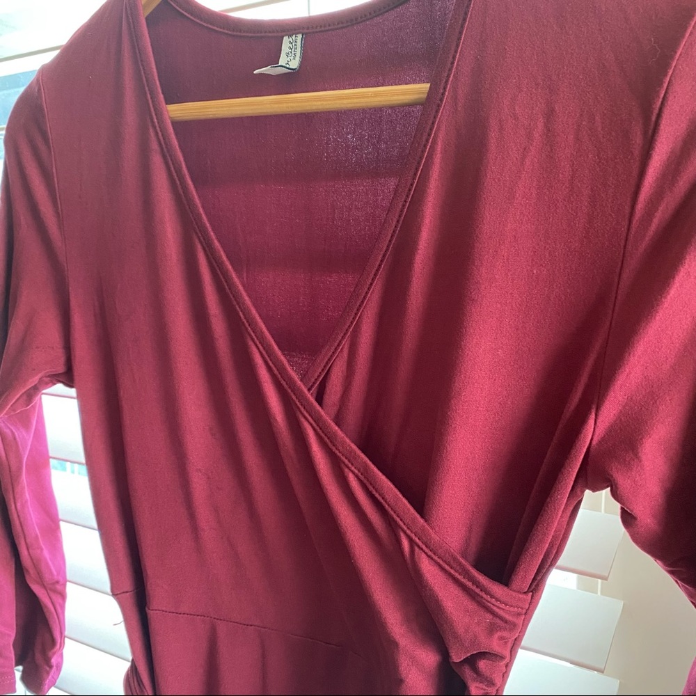 Maroon maternity dress - faux wrap maxi dress - baby shower Photoshoot - Picture 6 of 8
